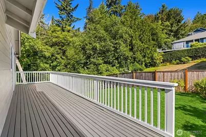 17725 Baywatch Court NE, Poulsbo, WA 98370 - Photo 27