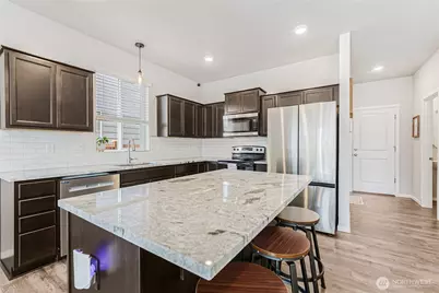 18832 109th Avenue Ct E, Puyallup, WA 98374 - Photo 7