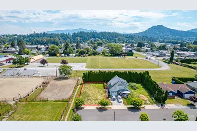 1720 S Walter Street, Mount Vernon, WA 98273 - Photo 1