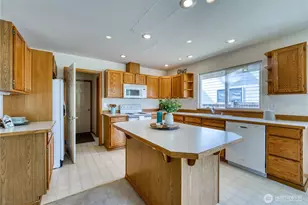 20106 Bue Rund Loop NE, Poulsbo, WA 98370 - Photo 3