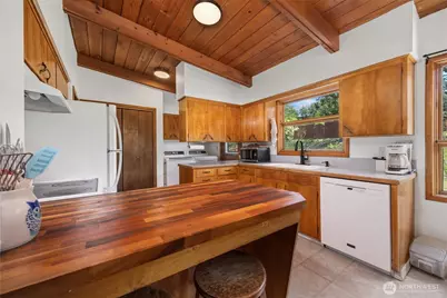 2210 Huron Street, Bellingham, WA 98229 - Photo 13
