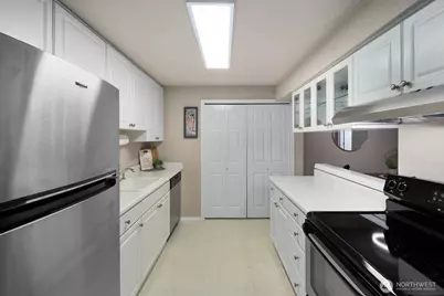 9494 Redmond Woodinville Road NE #B102, Redmond, WA 98052 - Photo 21