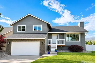 576 Saddle Rock Loop, Wenatchee, WA 98801 - Photo 3