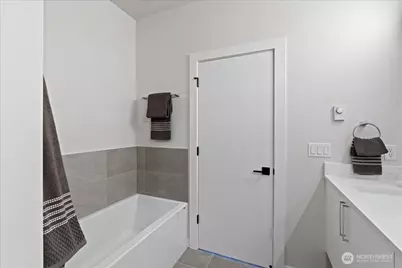 17335 90th Drive NE #B, Bothell, WA 98011 - Photo 25