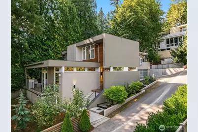10827 NE 108th Lane, Kirkland, WA 98033 - Photo 1