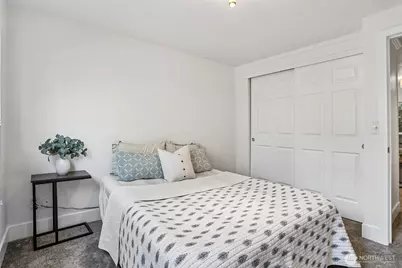8354 11th Avenue NW #5, Seattle, WA 98117 - Photo 15