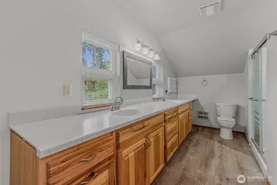 390 E Lakeshore Drive, Shelton, WA 98584 - Photo 11