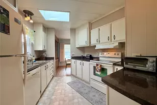 11622 Silver Lake Rd, Everett, WA 98208 - Photo 9
