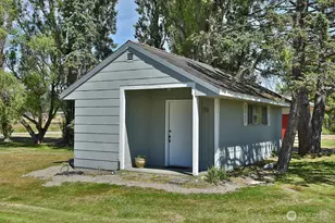 848 Old Beach Rd, Freeland, WA 98249 - Photo 17