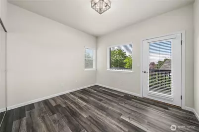 330 E Bay Drive NE, Olympia, WA 98506 - Photo 9