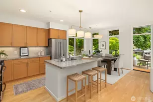 190 Harbor Square Loop NE, Bainbridge Island, WA 98110 - Photo 9