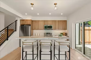 13702 37th Ave NE, Seattle, WA 98125 - Photo 3
