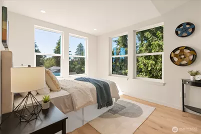 13702 37th Avenue NE, Seattle, WA 98125 - Photo 27