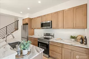 13702 37th Ave NE, Seattle, WA 98125 - Photo 5