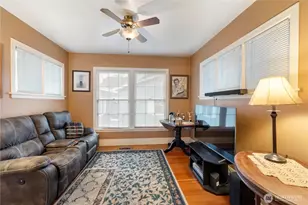 128 5th Ave NW, Puyallup, WA 98371 - Photo 7