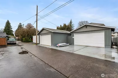 128 5th Avenue NW, Puyallup, WA 98371 - Photo 3