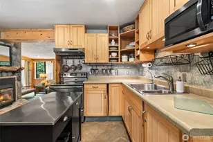 41 N Dow Pl, Hoodsport, WA 98548 - Photo 9