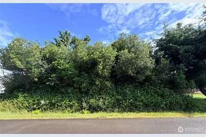 582 Ensign Avenue NW, Ocean Shores, WA 98569 - Photo 1