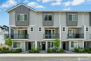 13730 Manor Way, Lynnwood, WA 98087 - Photo 1