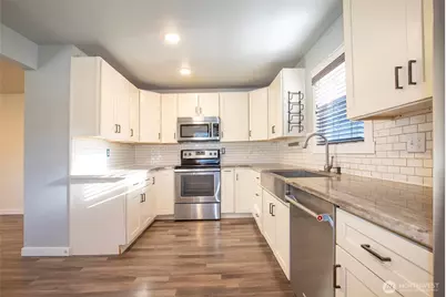 1204 4th Avenue SE, Puyallup, WA 98372 - Photo 5