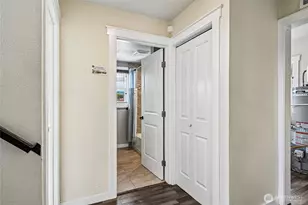 1204 4th Ave SE, Puyallup, WA 98372 - Photo 11