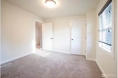 1204 4th Avenue SE, Puyallup, WA 98372 - Photo 13