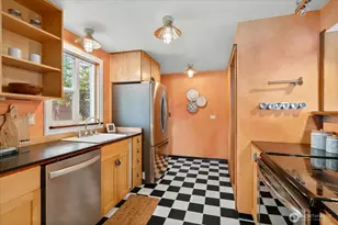 2804 Prosch Ave W, Seattle, WA 98119 - Photo 9