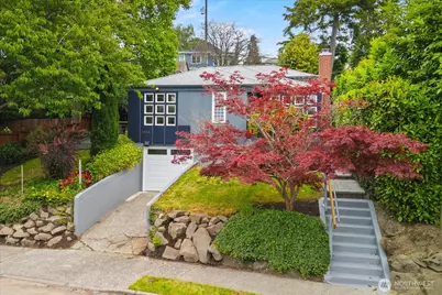 2804 Prosch Avenue W, Seattle, WA 98119 - Photo 1
