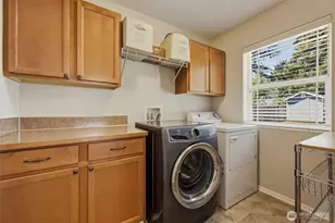 303 135th Pl SE, Rainier, WA 98576 - Photo 13