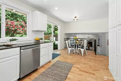 7814 NE 135th Place, Kirkland, WA 98034 - Photo 11