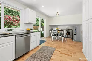 7814 NE 135th Pl, Kirkland, WA 98034 - Photo 11