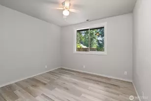 4840 N Island Dr E, Bonney Lake, WA 98391 - Photo 21