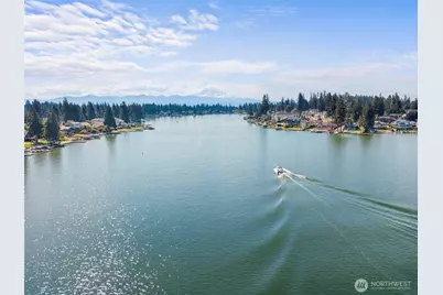 4840 N Island Drive E, Bonney Lake, WA 98391 - Photo 31