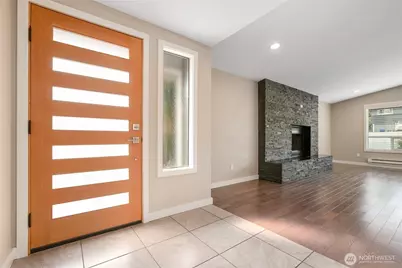 10818 31st Avenue SW, Seattle, WA 98146 - Photo 3