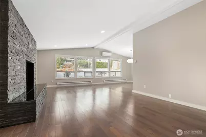10818 31st Avenue SW, Seattle, WA 98146 - Photo 5