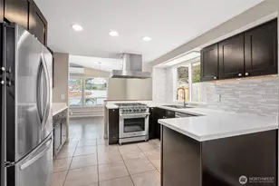 10818 31st Ave SW, Seattle, WA 98146 - Photo 9