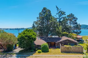7914 Tidewater Rd, Anacortes, WA 98221 - Photo 1