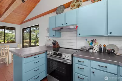 7914 Tidewater Road, Anacortes, WA 98221 - Photo 13
