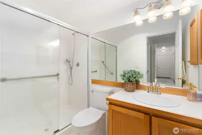 11518 12th Avenue W #D101, Everett, WA 98204 - Photo 17