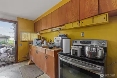 1212 146th Avenue SE, Bellevue, WA 98007 - Photo 13