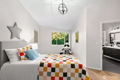 4456 Pinto Court NE, Bainbridge Island, WA 98110 - Photo 17
