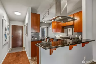 130 105th Avenue SE #316, Bellevue, WA 98004 - Photo 5