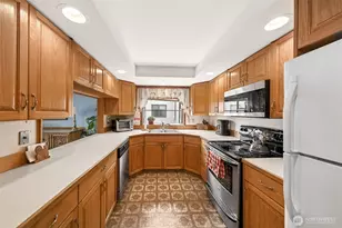 1069 Semanski St, Enumclaw, WA 98022 - Photo 3