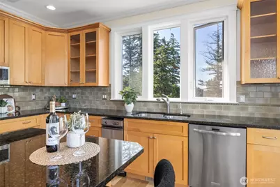 2314 20th Street, Anacortes, WA 98221 - Photo 13