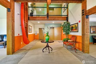 18707 SE Newport Way, Issaquah, WA 98027 - Photo 3