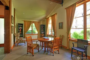 18707 SE Newport Way, Issaquah, WA 98027 - Photo 5