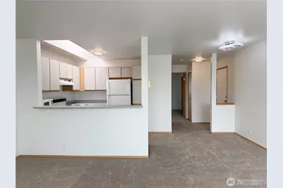 124 SW 154th Street #302, Burien, WA 98166 - Photo 3