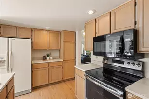 6631 114th Ave SE, Bellevue, WA 98006 - Photo 9
