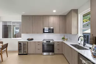 311 NW 92nd St, Seattle, WA 98117 - Photo 11