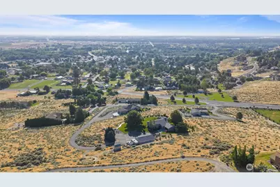 703 S 48th Avenue, West Richland, WA 99353 - Photo 1